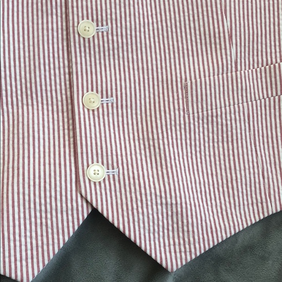 Red/white seersucker vest - Picture 2 of 4